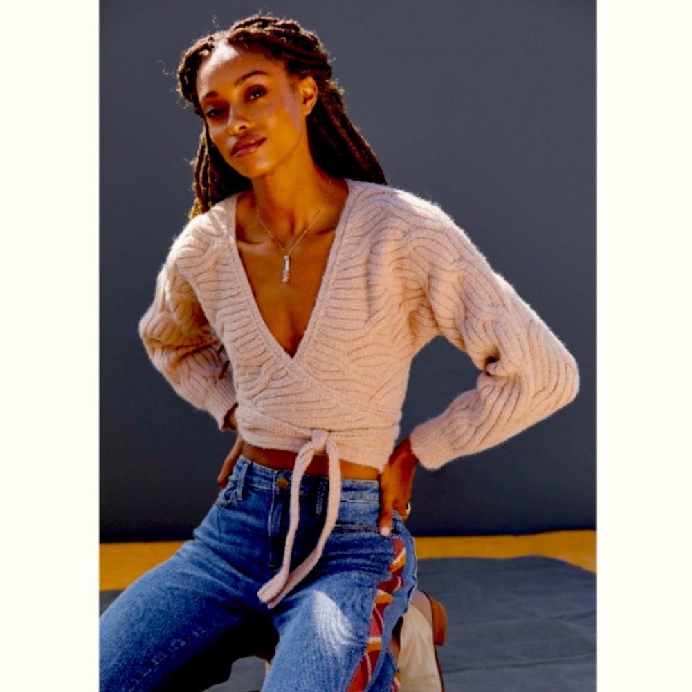 Absolutely Stunning Bishop and Young Sweater